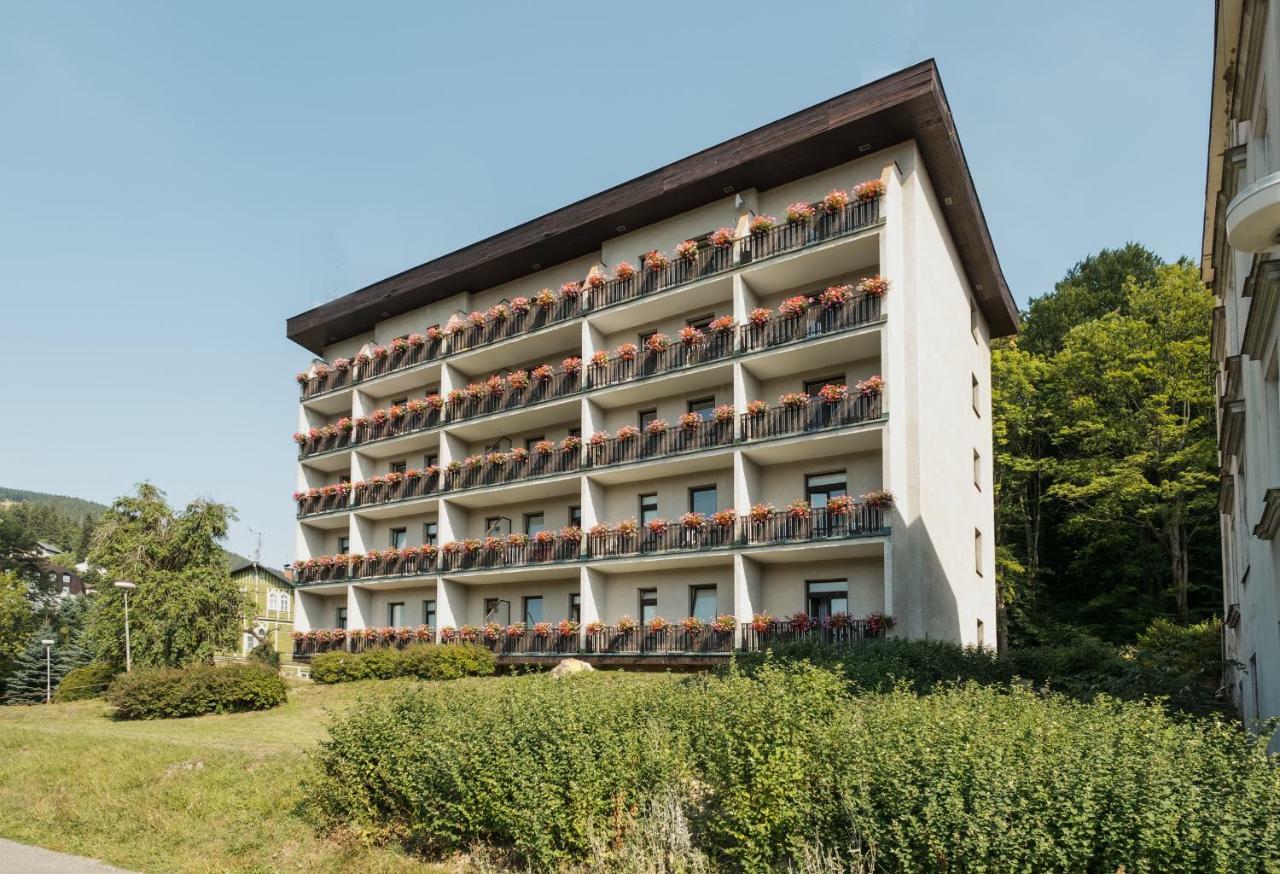 Reva Hotel Janske Lazne Bagian luar foto